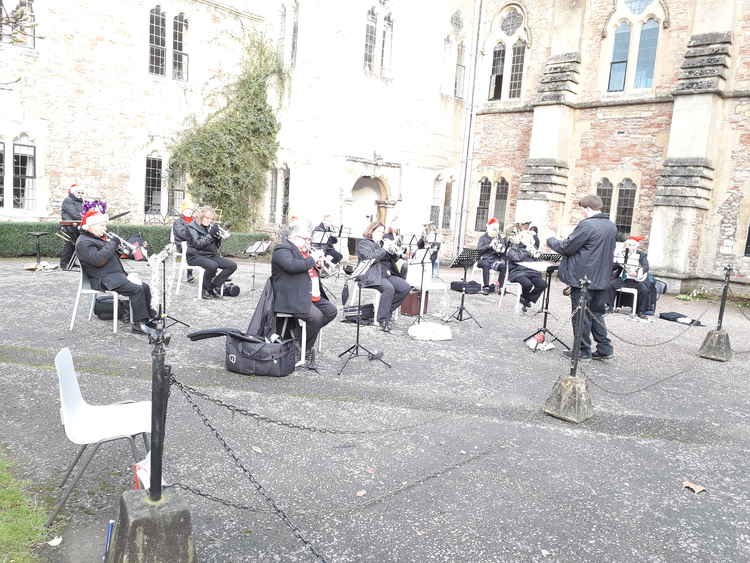 Even hardier Wells City Band members entertaining the visotrs to the Bishop's Palace