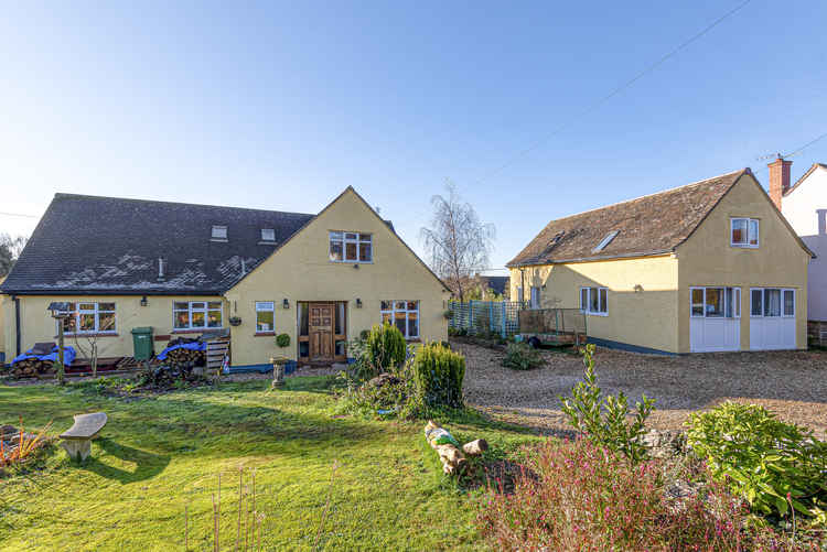 Four-bedroom detached home with three-bedroom annexe in Wookey Hole Road