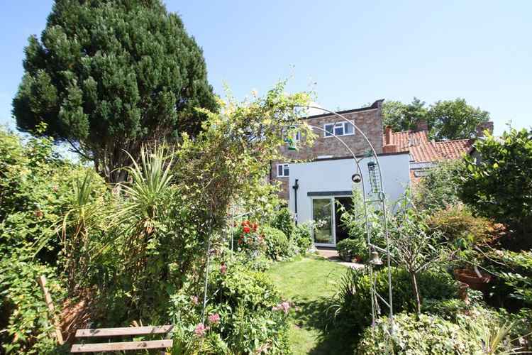 Four-bedroom townhouse in Silver Street