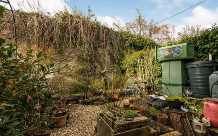 Three-bedroom cottage in St Cuthbert Street