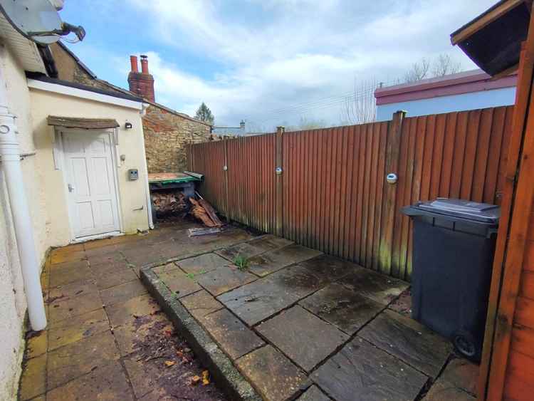 Two-bedroom semi-detached cottage in Chilcompton