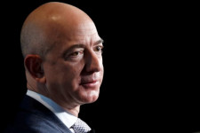 Orang Terkaya Dunia Jeff Bezos Investasi di Startup Indonesia, Ula