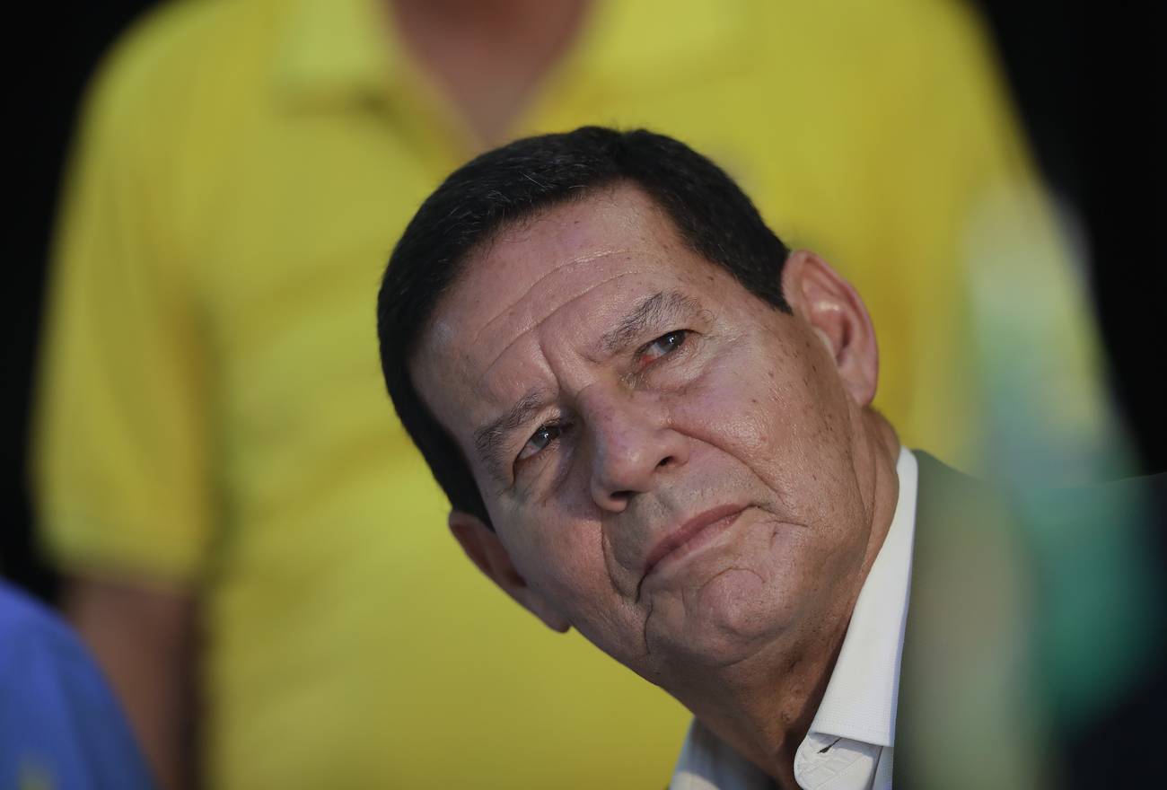 Mourão: el hombre que quiere ser Bolsonaro  Las ambiciones del vicepresidente de Brasil