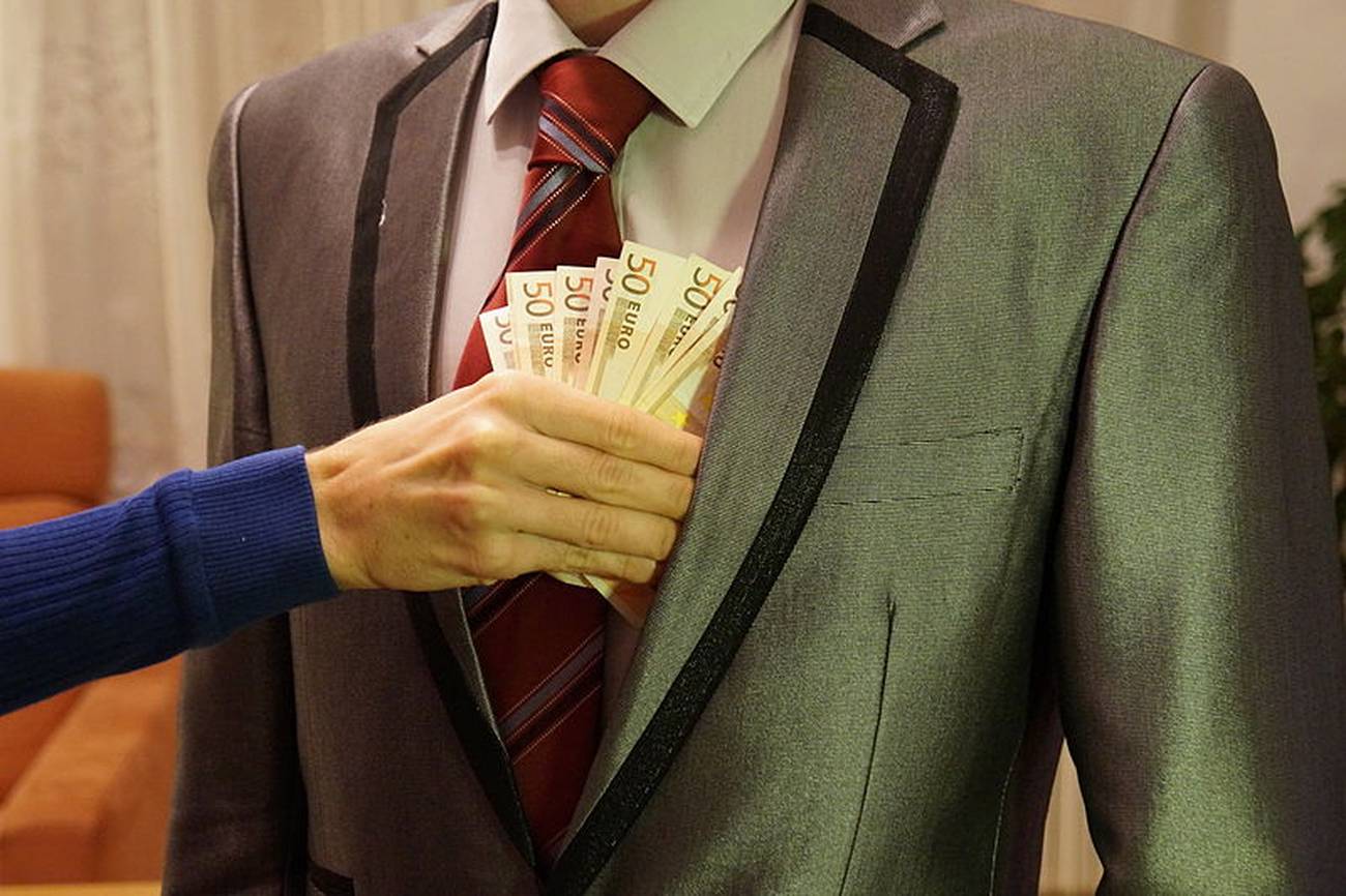 Desmitificar la corrupción  La perversidad de su tolerancia… y de su combate