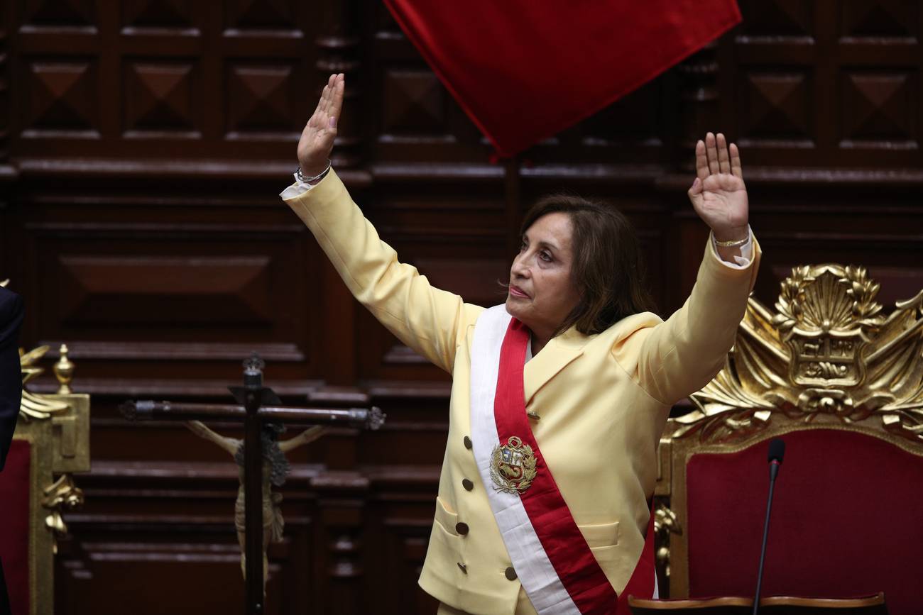<p>De Pedro Castillo a Dina Boluarte o la crisis interminable de Perú</p>  Entrevista a Marisa Glave