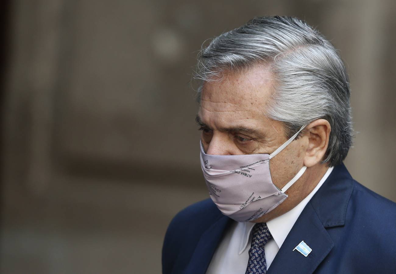 Límites y desafíos del peronismo en la oposición Un Terminator de metal líquido