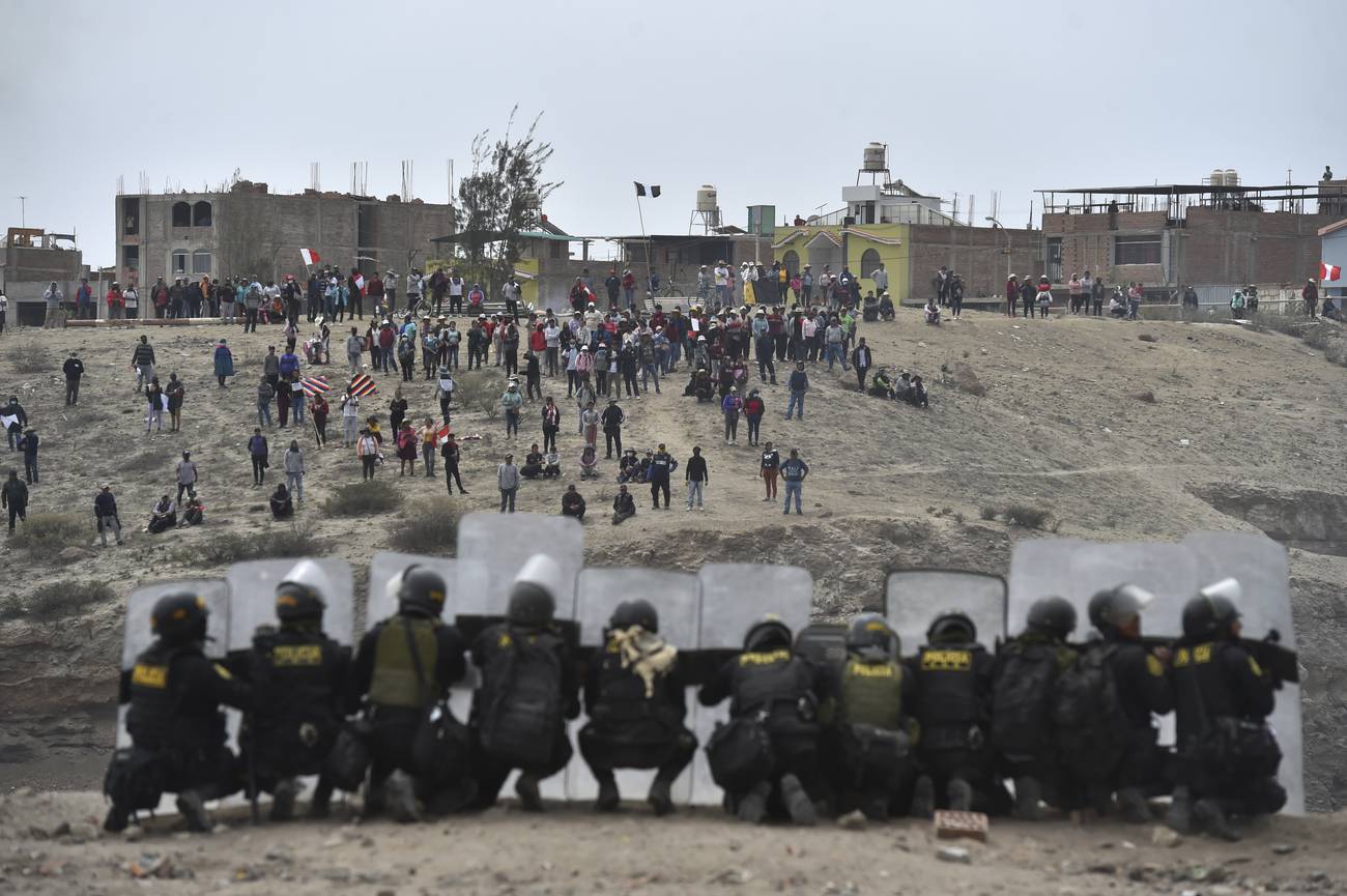 <p>El embrollo peruano</p> Protestas, «terruqueo» y represión
