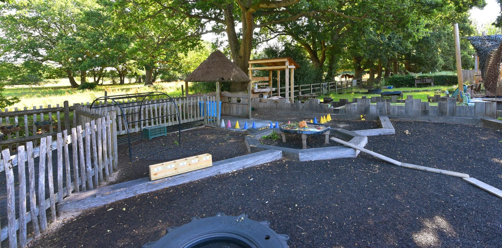 1775136165301-0003-north-baddesley-garden.jpg