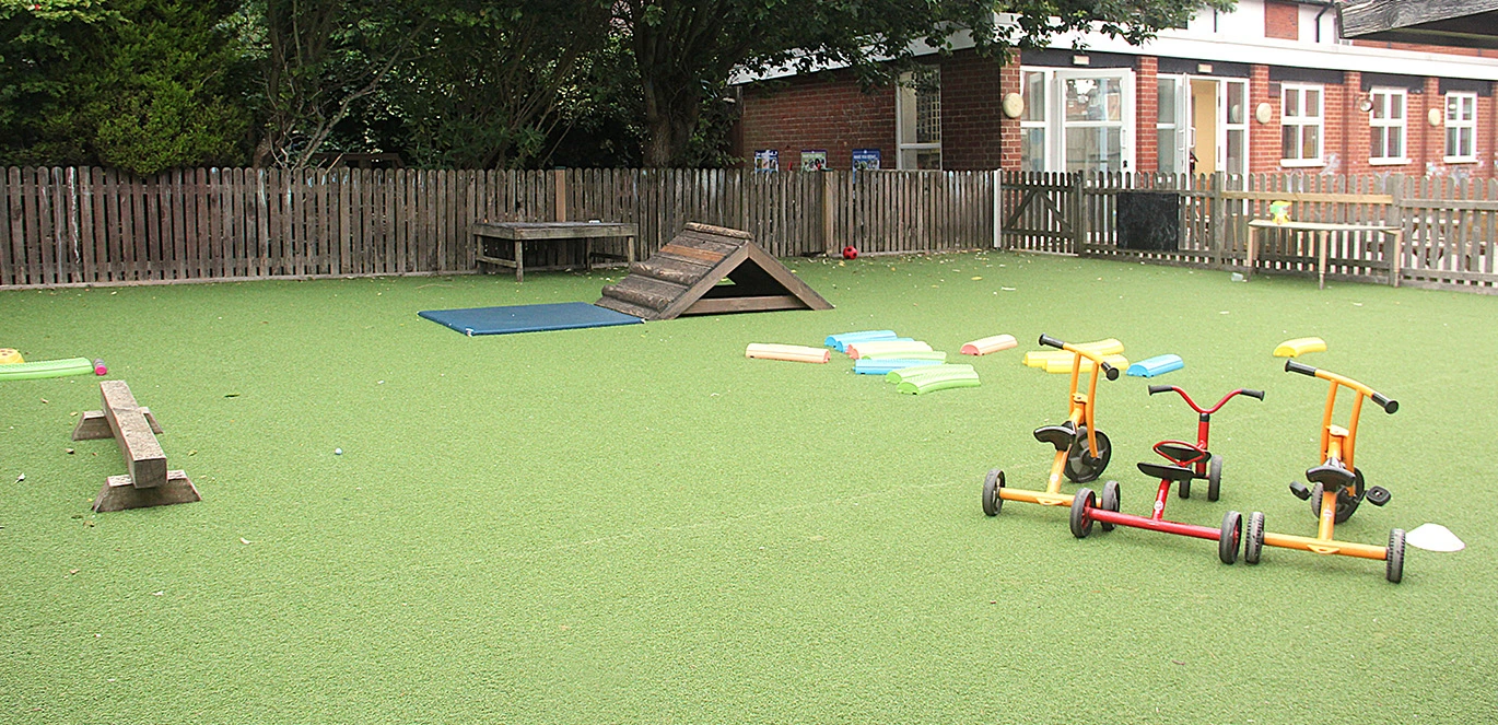1775136398295-0007-banstead-garden1.jpg