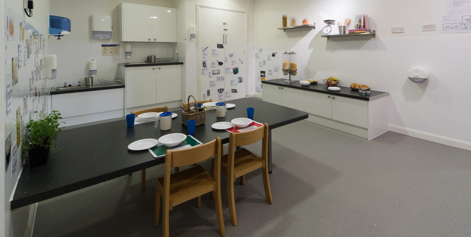 1775136444691-0004-harwell-kitchen.jpg