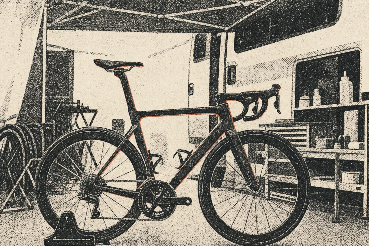 Cyclist Finlay Tarling dies aged 19