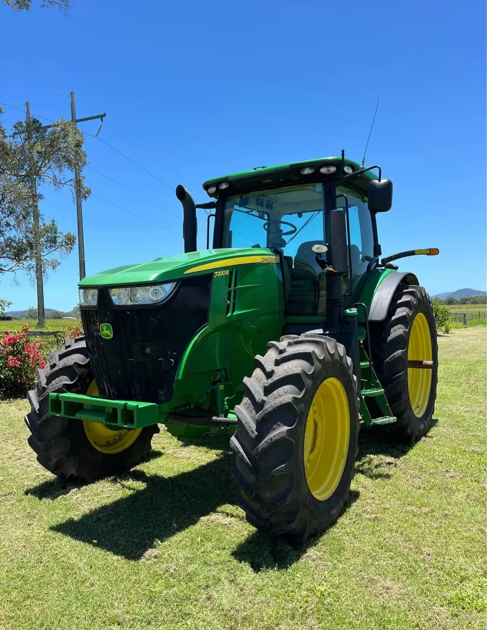 John Deere 7200R FWA Tractor (2 of 11)