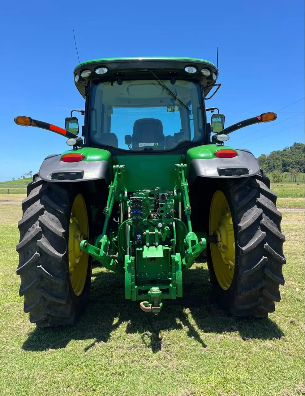 John Deere 7200R FWA Tractor (4 of 11)