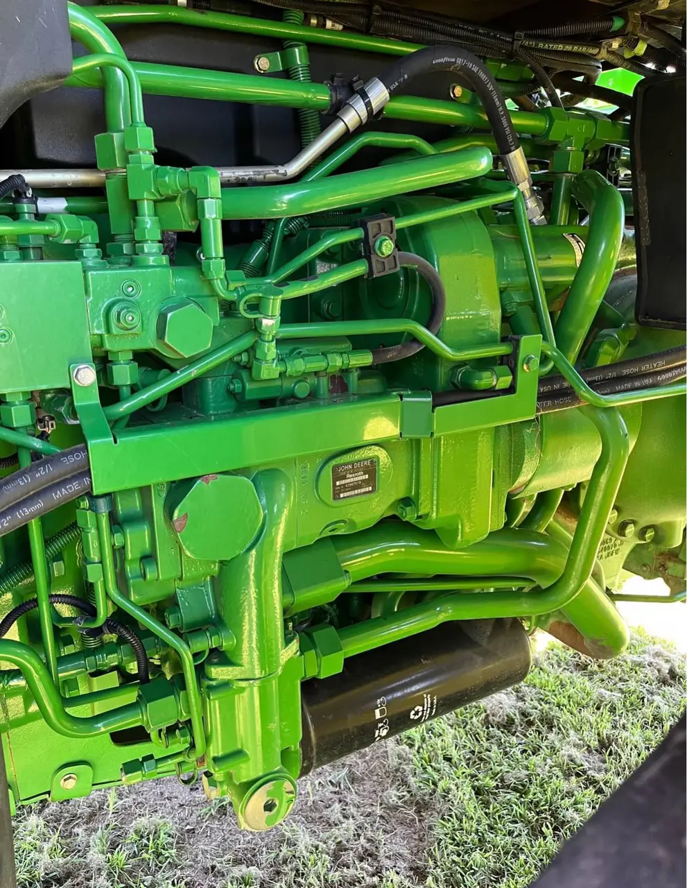 John Deere 7200R FWA Tractor (10 of 11)