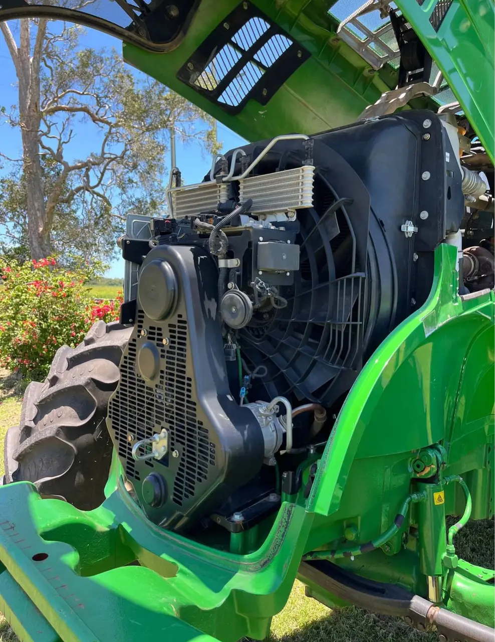John Deere 7200R FWA Tractor (6 of 11)