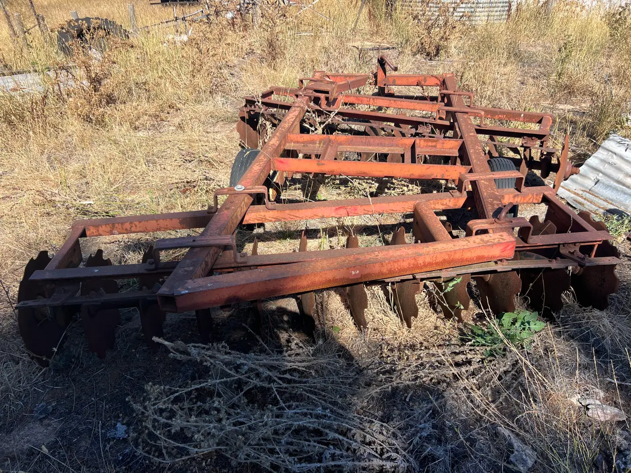 24 disc, off set plough (5 of 5)