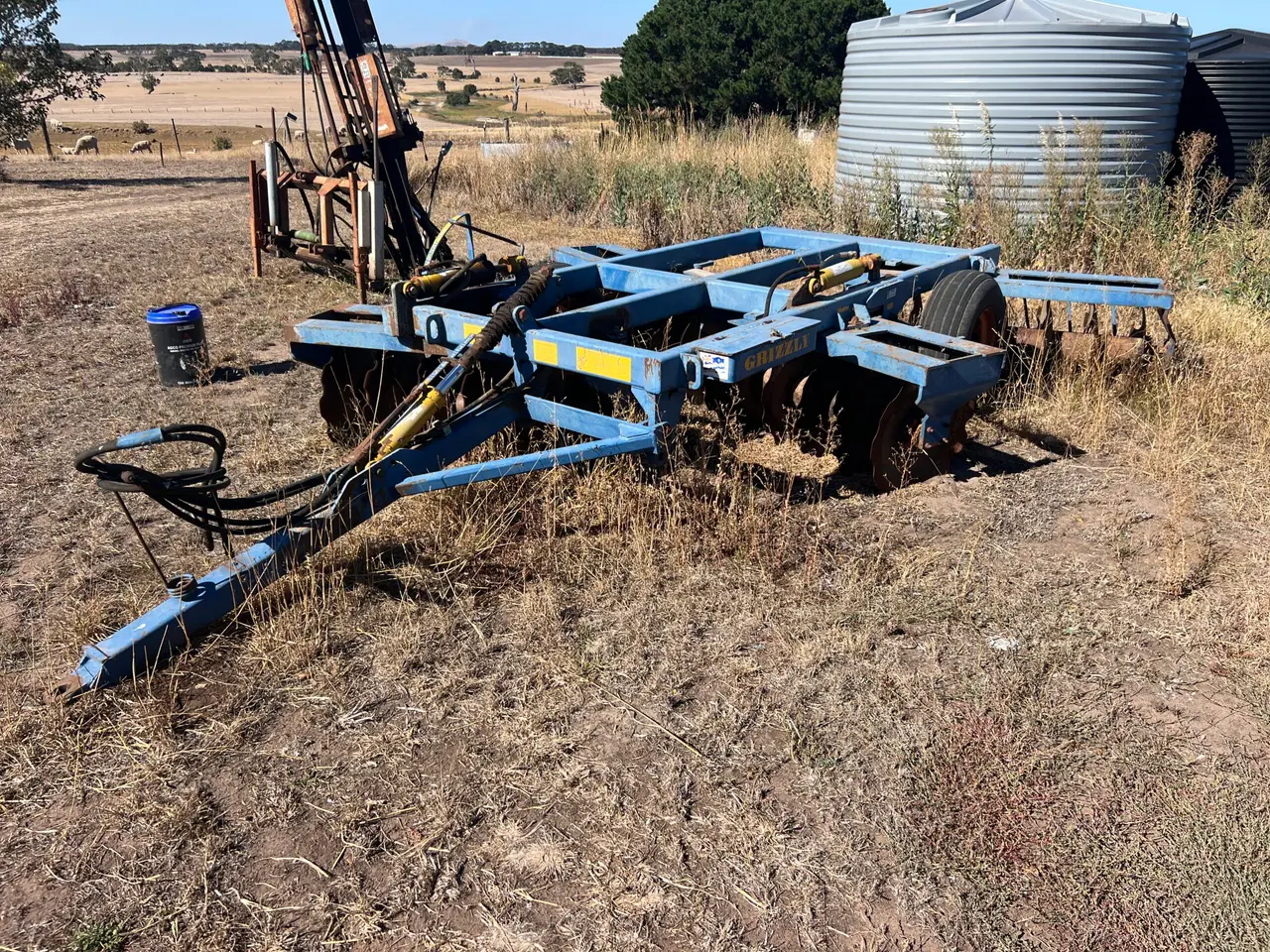 grizzlys offset disc plough (1 of 5)