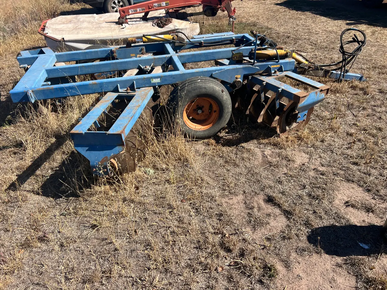 grizzlys offset disc plough (2 of 5)
