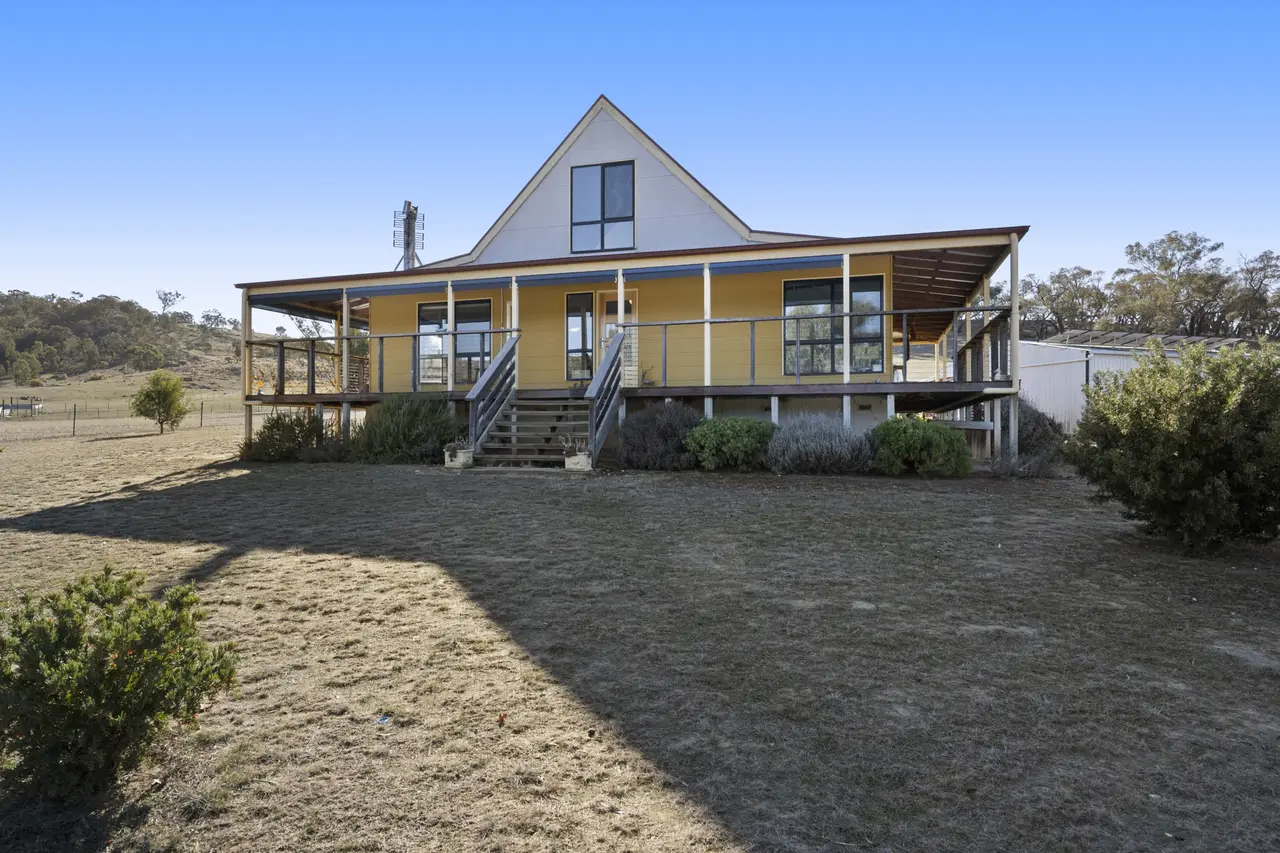 Escape to the Country. (7 of 18)