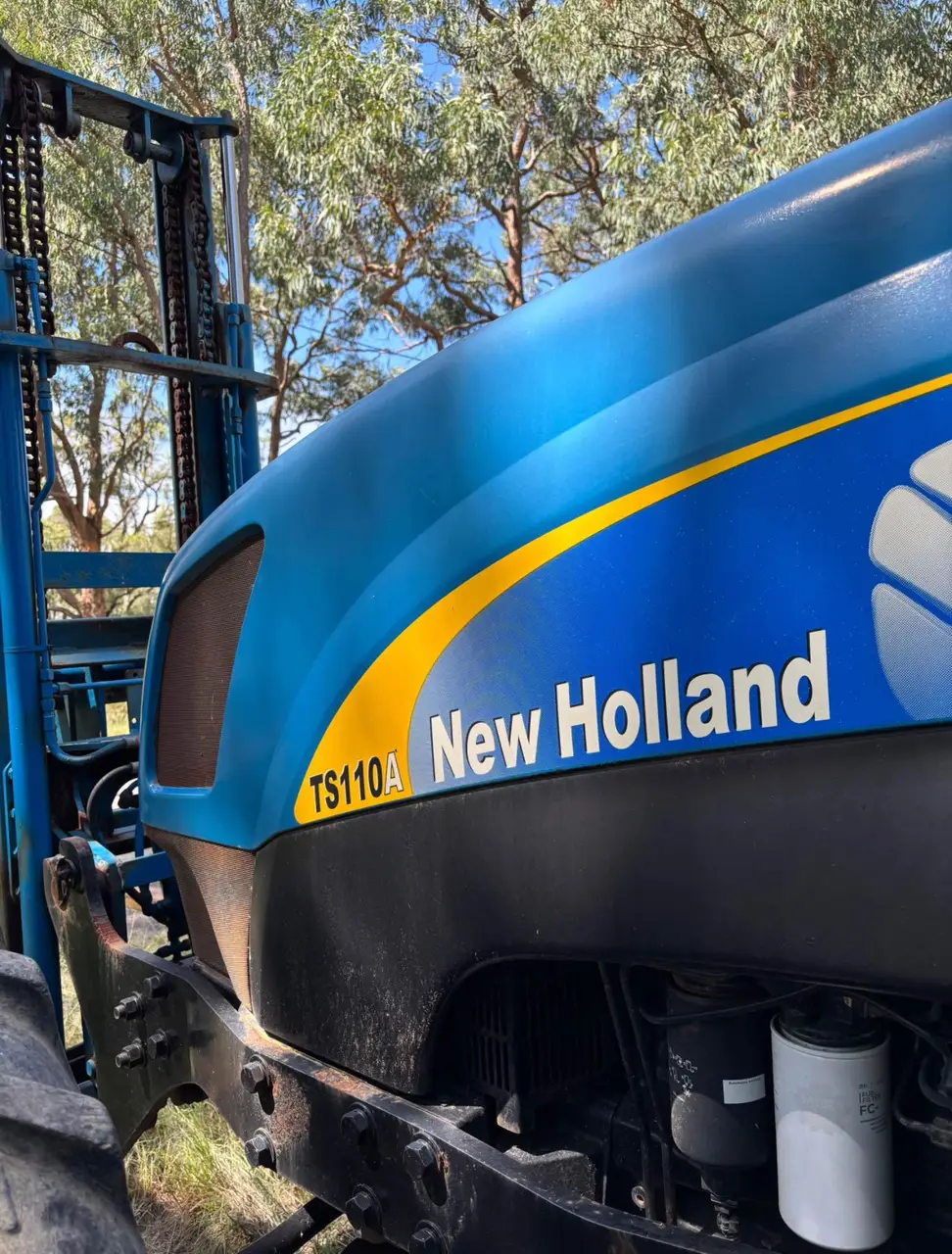 New Holland ts110a (5 of 7)
