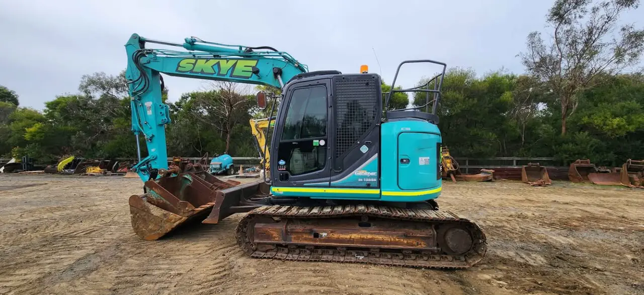 Kobelco Excavator SK 135-3 (9 of 9)