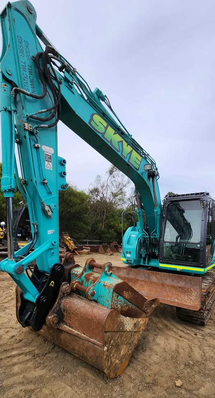 Kobelco Excavator SK 135-3 (3 of 9)