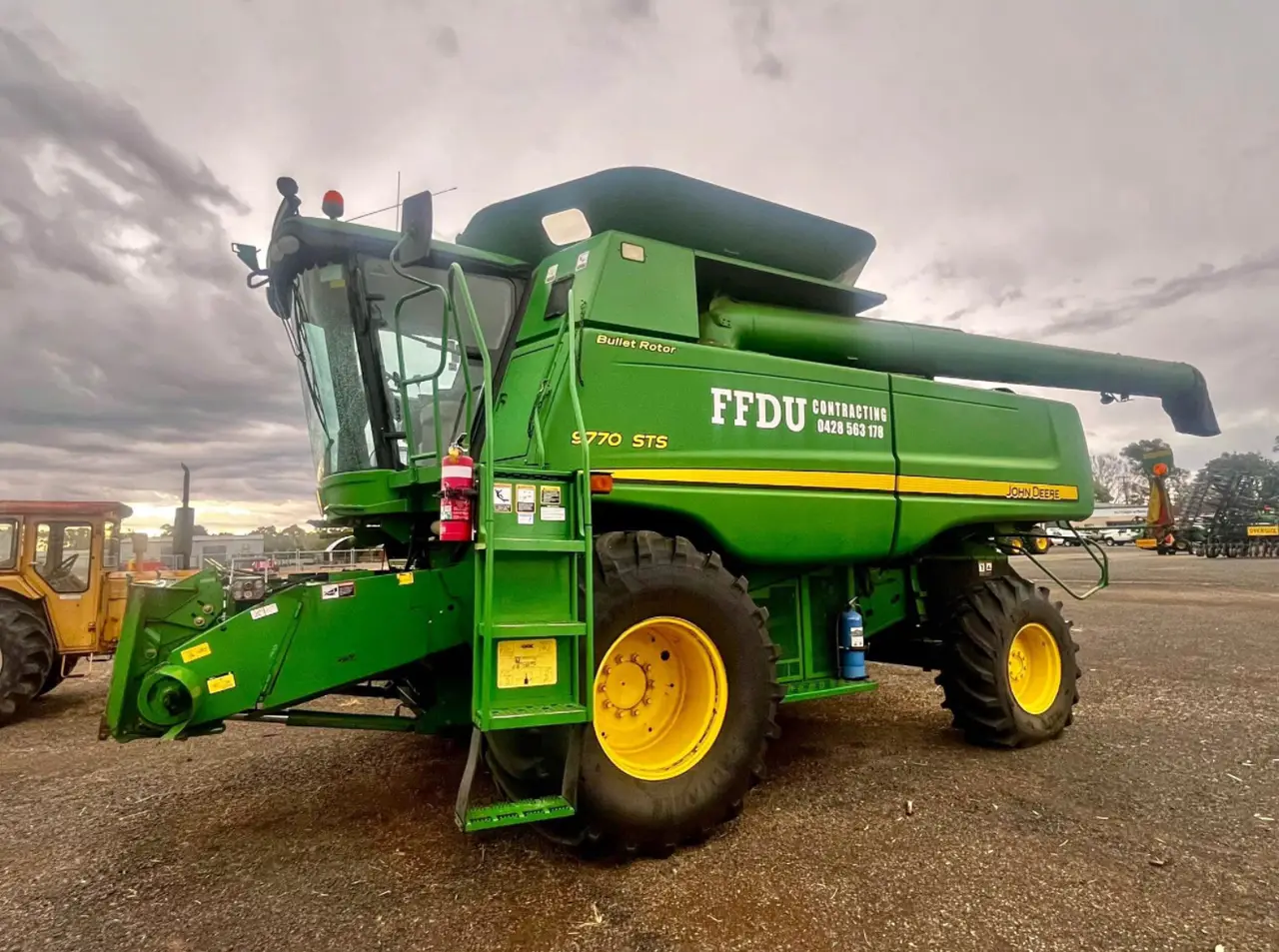 John Deere 9770 STS header (9 of 10)
