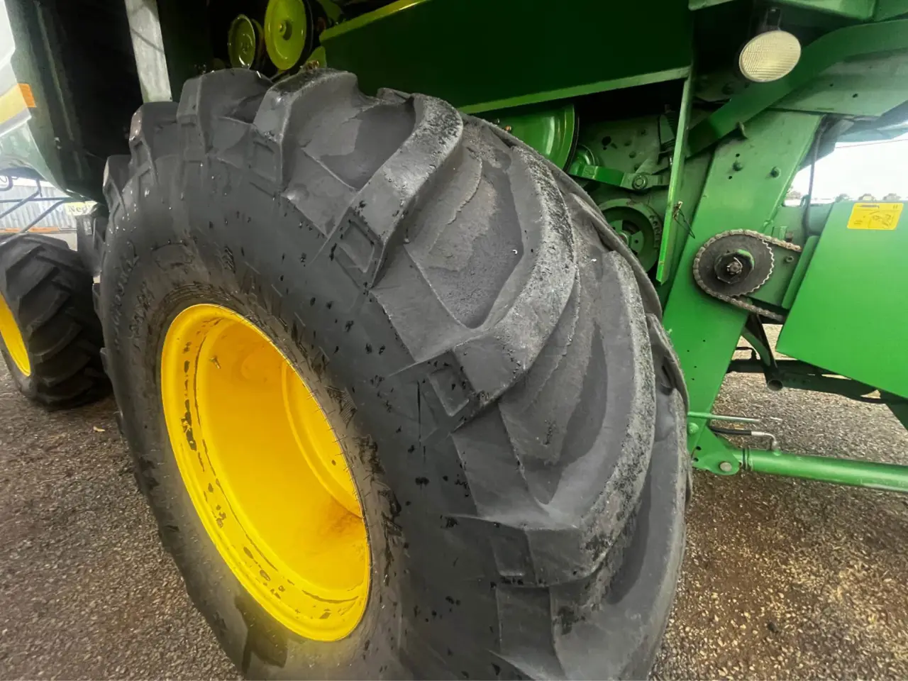 John Deere 9770 STS header (5 of 10)