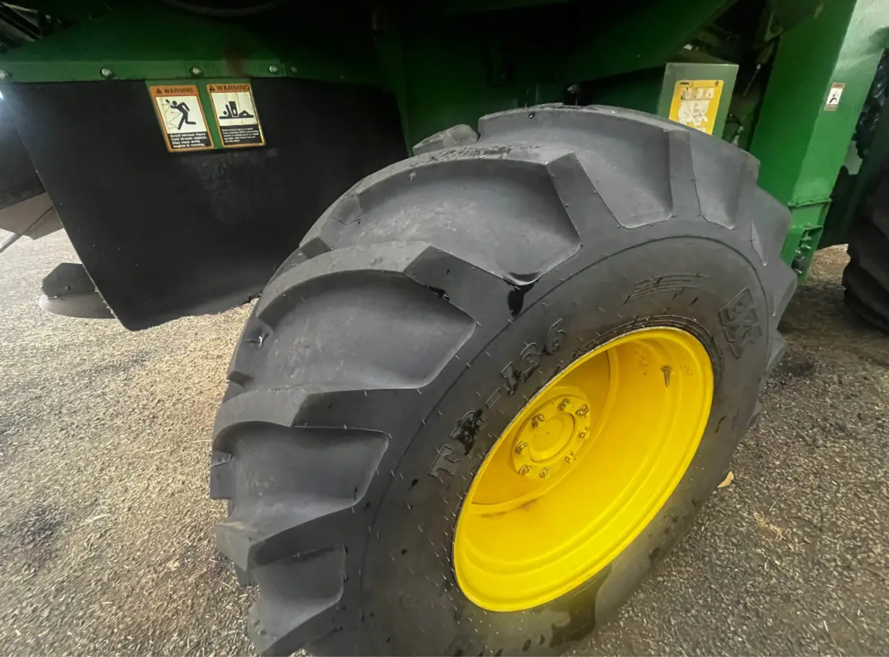 John Deere 9770 STS header (6 of 10)