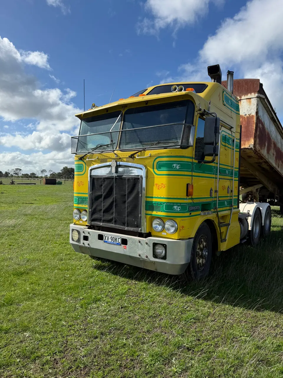 1997 Kenworth K100G & White Hamelex tipper (11 of 14)