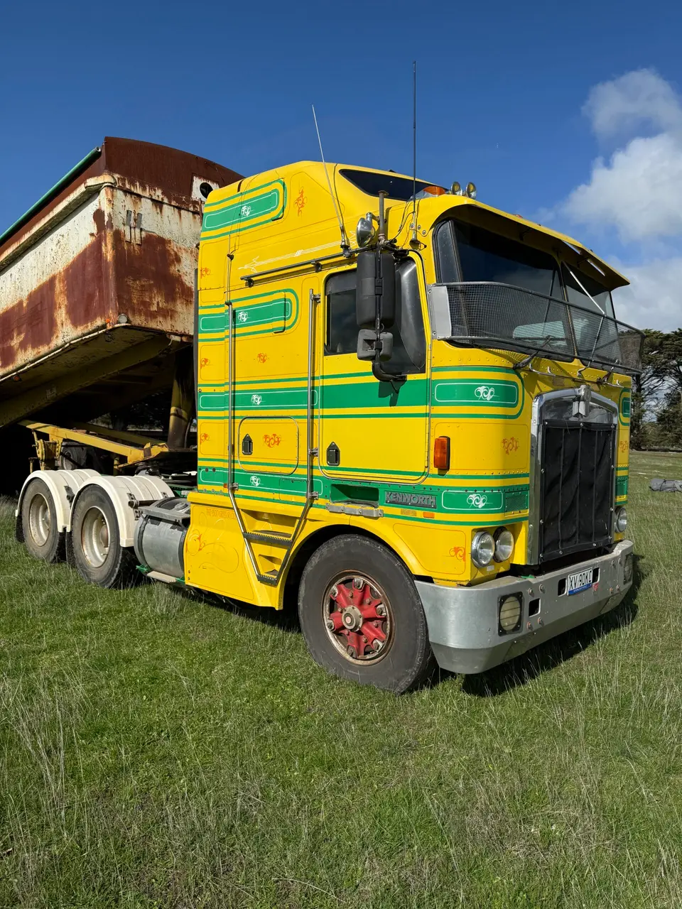 1997 Kenworth K100G & White Hamelex tipper (1 of 14)