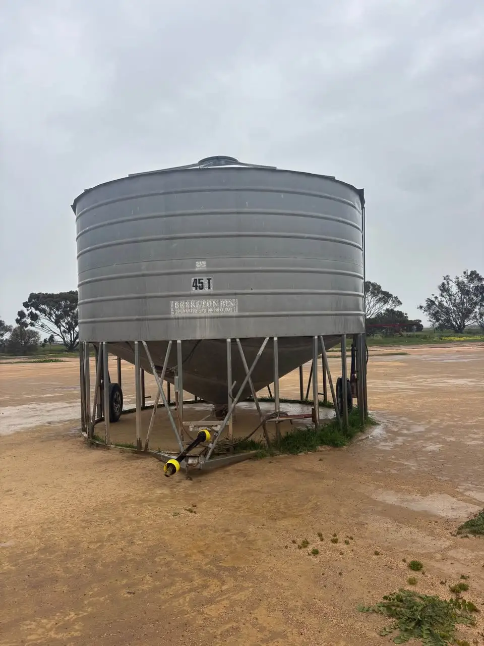 45 tonne Brereton field bin (2 of 4)