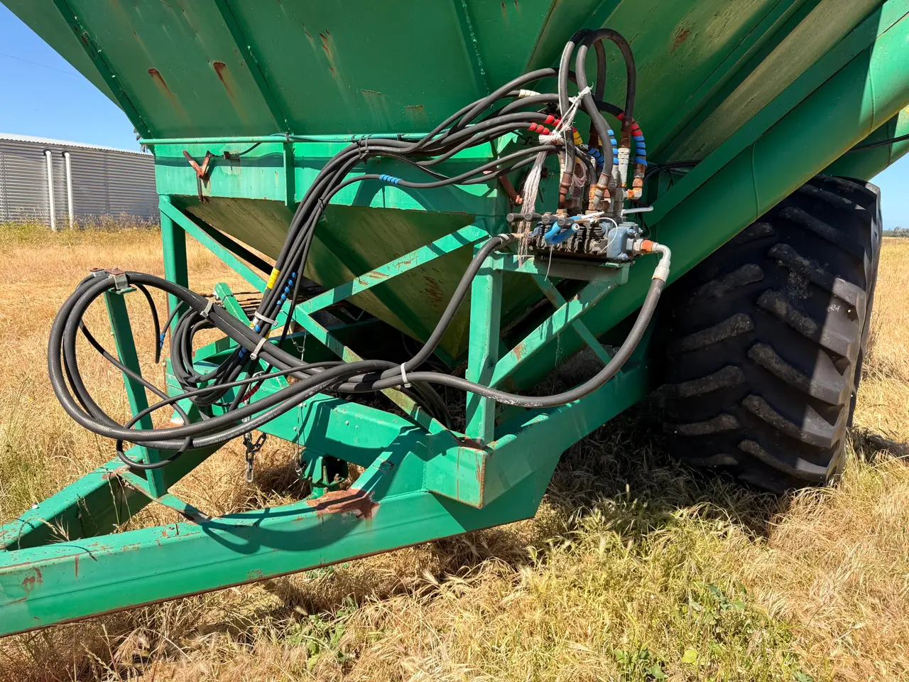 Walsh & Ford 16t grouper bin (9 of 11)