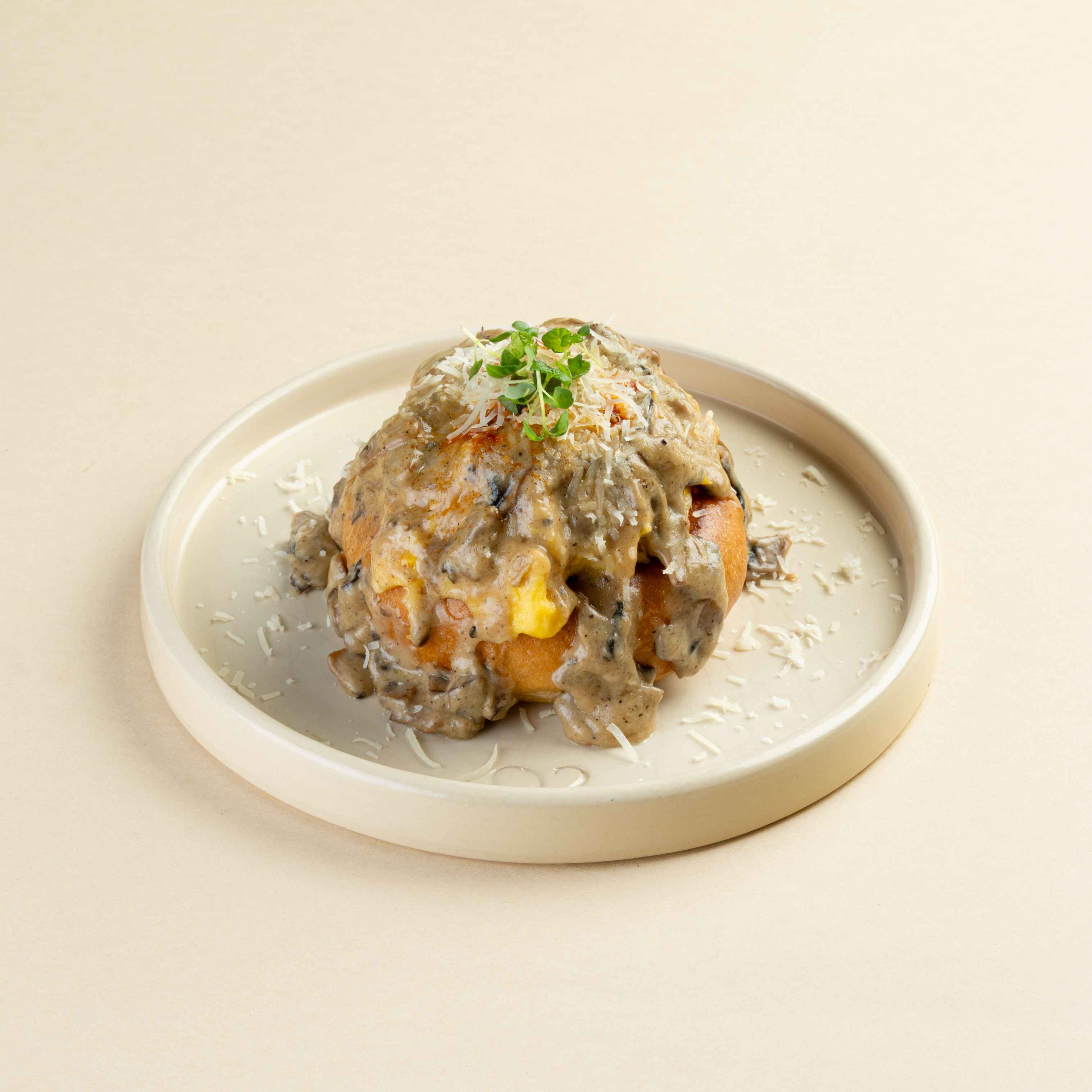 EGG MUSHROOM BUN