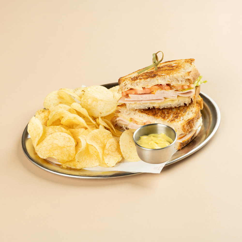 SMOKED TURKEY SANDWICH
