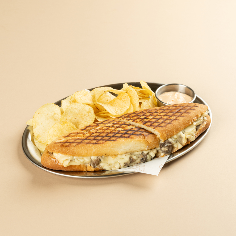 STEAK MUSHROOM SANDWICH