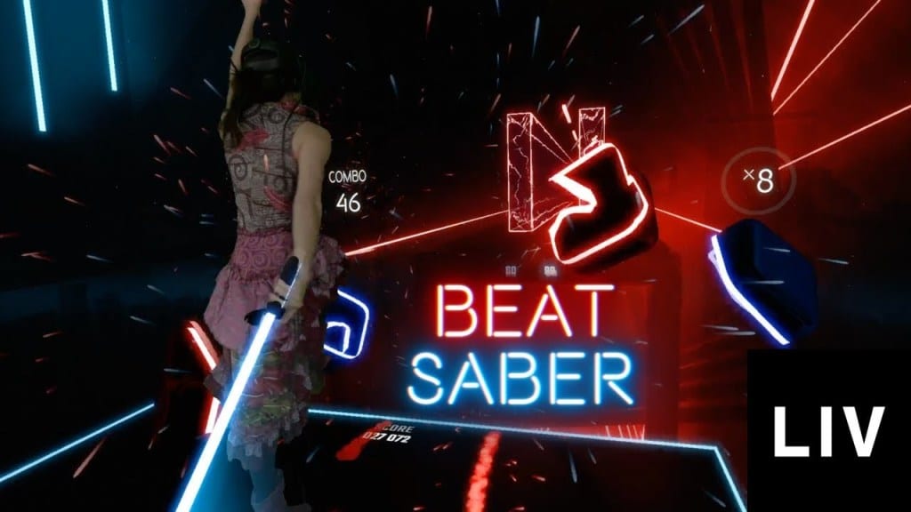 Immersive 3D scene viewed in a headset that feels more lifelike when moving sideways