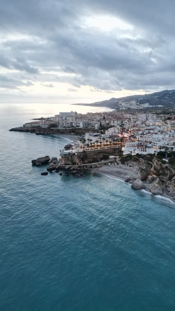 Rest and style by Burriana Beach