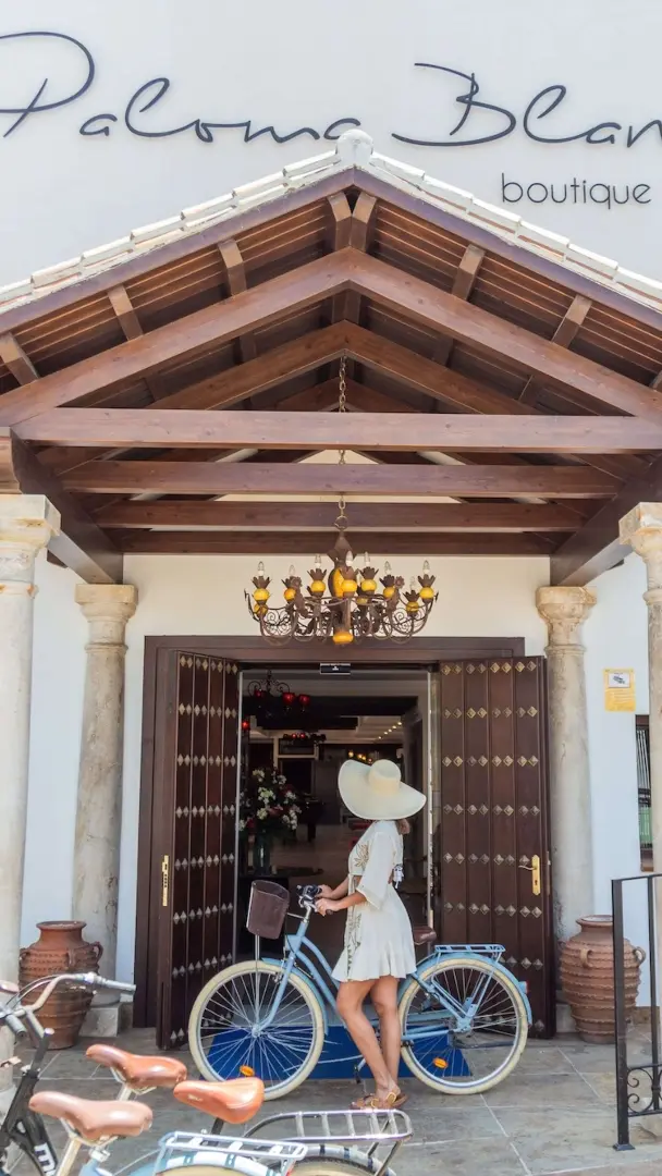 Welcome to Paloma Blanca Boutique Hotel