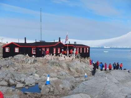 Port Lockroy#}