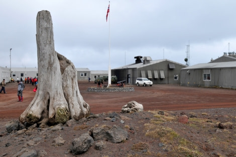 Jan Mayen station