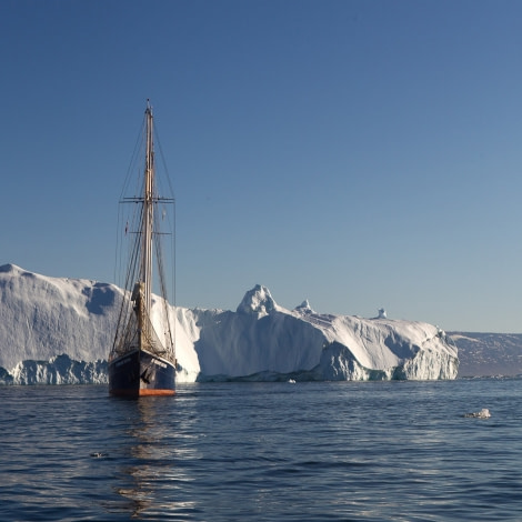 s/v Rembrandt van Rijn in Disko Bay