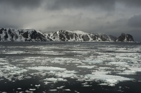 Ytre Norskoya, Spitsbergen © Josh Harrison - Oceanwide Expeditions