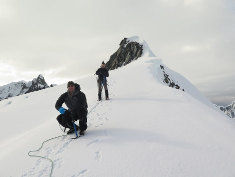 PLA30-17_20170313_Jabet5  Coming back down from the summit_MAL HASKINS-Oceanwide Expeditions.JPG