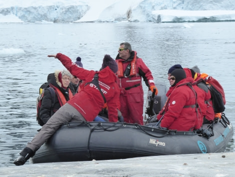 OTL27-17_17Jan, Day 5 Victoria Salem. EL briefing on Pleneau Island-Oceanwide Expeditions.JPG