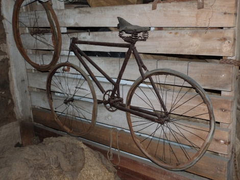 OTL28-17, Ross Sea,Day 13 Victoria Salem. Bicycle in Cape Evans stables-Oceanwide Expeditions.JPG
