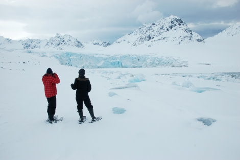 Snowshoe hike, Spitsbergen, Arctic Spring  © Oceanwide Expeditions, Philipp Schaudy