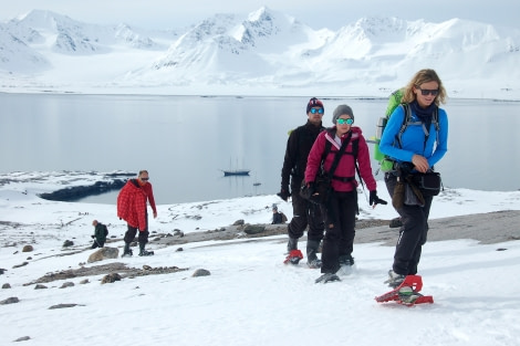 Snowshoeing, hiking, Spitsbergen, Arctic Spring © Philipp Schaudy - Oceanwide Expeditions.jpg