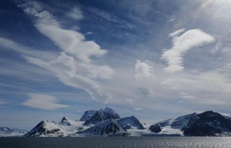 OTL04-17-20170605_Lenticular_Clouds_SandraPetrowitz-Oceanwide Expeditions.jpg