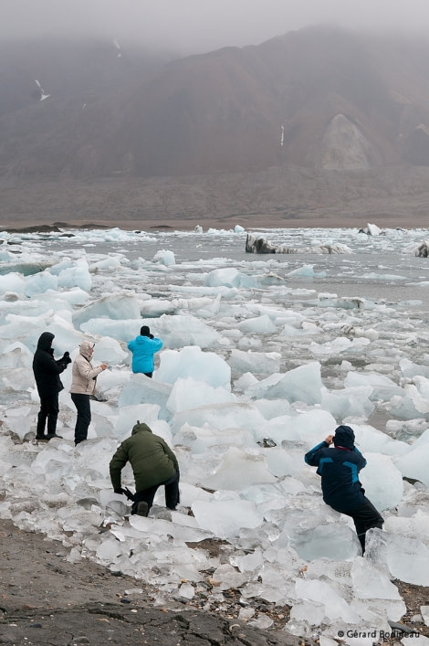 PLA14-17, Day 9 2017-08-28_4_GerardBodineau_GlacierIceOnTheBeach _Oceanwide Expeditions.jpg